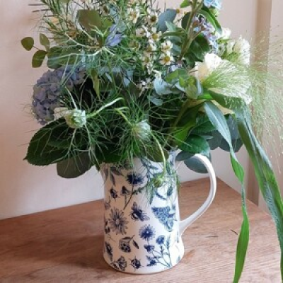 Wildflower jug - Two sizes of blue and white Gisela Graham ceramic jugs filled with flowers to coordinate in a 'wild' garden style.